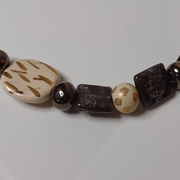 19.5 Inch Glass And Ceramic Bead Necklace - Picture 10 of 11